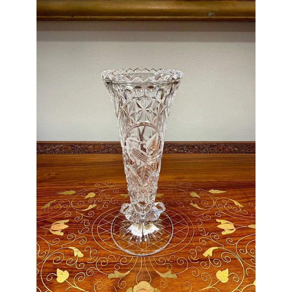 Vintage Hofbauer Byrdes Lead Crystal Bud Vase • Etched Bird Pedestal Vase
